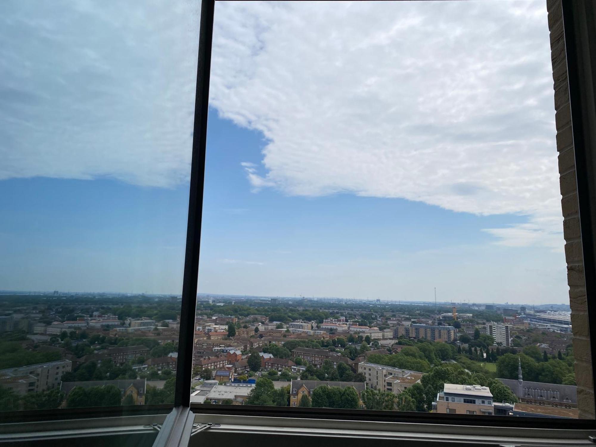 Apartament Cozy Flat With Stunning Views Londyn Zewnętrze zdjęcie
